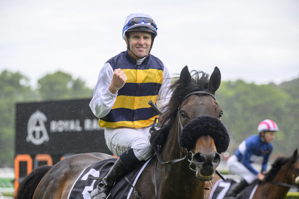 Tommy Berry enjoyed that (image Steve Hart)