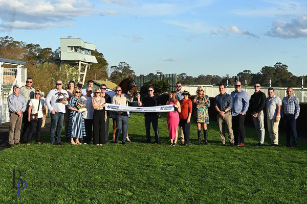 A ninth winners photo (image Hawkesbury RC/Bradley Photos)