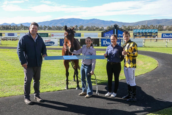 All similes after a sensational debut (image Scone Race Club)