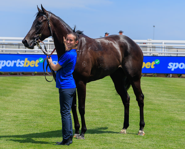 Kin a gorgeous daughter of Impending (image Grant Courtney)