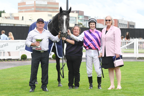 A fourth win in the race for Craig Newitt (image Brett Holburt/Racing Photos)