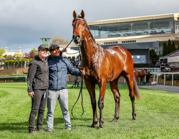 Look at me! (image George Sal/Racing Photos)