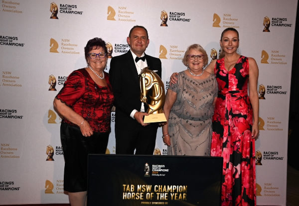 Fangirl took the top prize as Champion NSW RAcehorse.