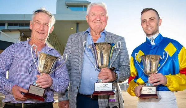 Winning connections L-R Stephen Miller, David Reed & Brad Parnham  - Western Racepix