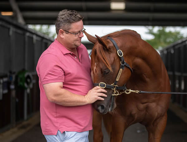 Richard McClenahan with his $625,000 Capitalist colt from Theatric bought by George Moore Bloodstock/ Team Moore Racing - image Courtesy of Inglis.