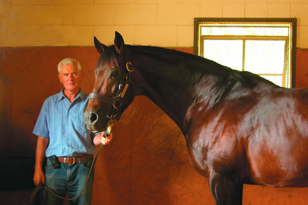 Sir Patrick Hogan with the outstanding stallion Zabeel Photos: Trish Dunell