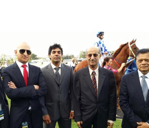 Shahid Rashid with the Emirates Park team.