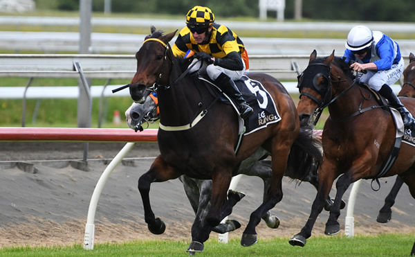 Aquacade on her way to another stakes victory in the Gr.3 Balmerino Stakes (2050m) at Pukekohe on Tuesday. Photo: Kenton Wright (Race Images)