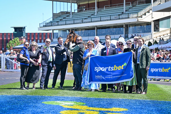 G1 VRC Derby Dreaming For Autumn Mystery's Connections - Reg Ryan/Racing Photo