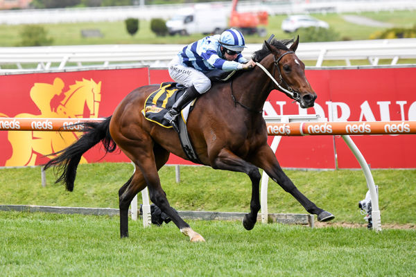 Daisies wins G3 Ethereal Stakes - image Racing Photos