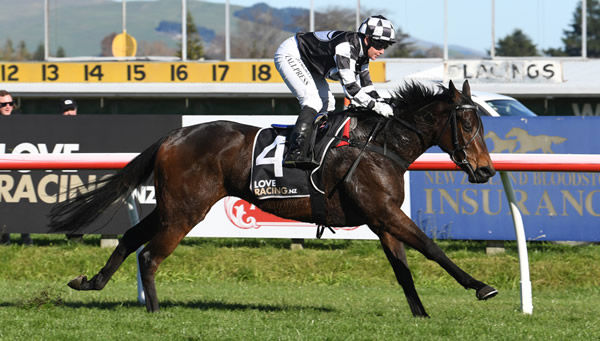 Darci La Bella cruises to the winning post at Hastings Photo credit: Race Images – Grant Matthew