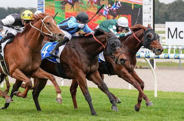 Espinho scores in a thriller on the inside - image Geore Salpigtidis / Racing Photos
