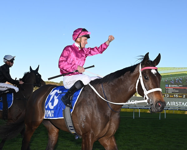 Fangirl is back in the G1 winning groove - image Steve Hart