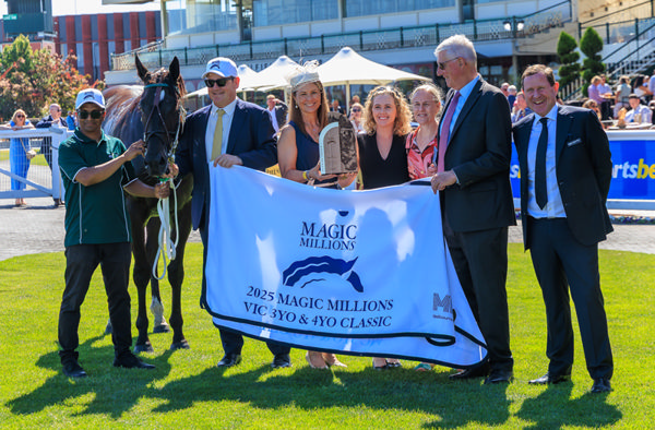 Gin a Tonic and his owners celebrate - image Grant Courtney