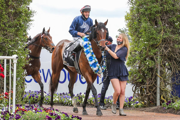 Grace’s Secret returns victorious after the Listed Welcome Stakes (1000m). Photo: Race Images South