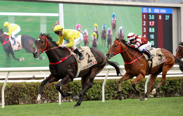 Lucky Sweynesse wins his first G1 - image HKJC