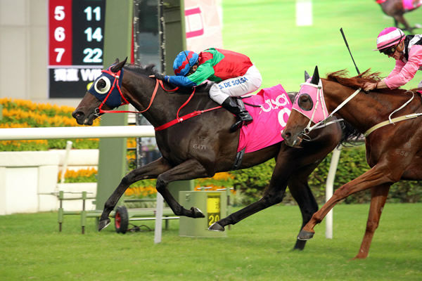 Money Catcher (NZ) wins Sunday's HK$3.9m Group Three Sa Sa Ladies’ Purse (1800m) at Sha Tin.