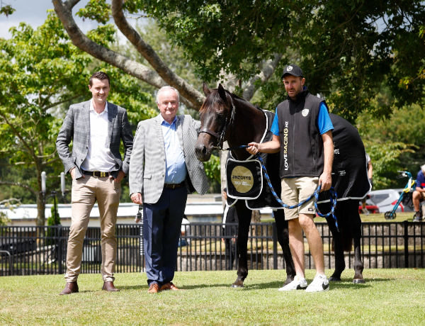 Dean Williams (left) pictured with his father, The Oaks Stud General Manager Rick Williams, and Group One-winning mare Seachange.   Photo: Supplied