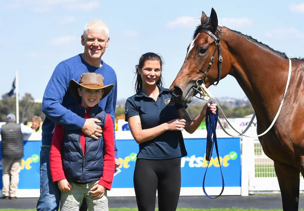 Patience pays off for Tessa's Choice and her owners - image Pat Scala / Racing Photos 