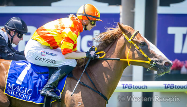 They'reallsisters opens her account - image Western Racepix