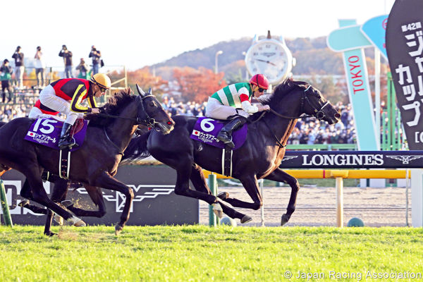 Ryan Moore guides Vela Azul to a remarkable win in the Japan Cup (image JRA) J