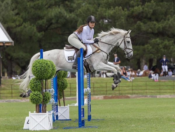 Frida Contur and Vinnie jumped double clear - image Annabel Zeisler Photography  